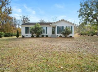 302 Thankful Rd, Rocky Point, NC 28457