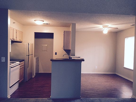 2nd image of 25800 Village Green Blvd APT 108