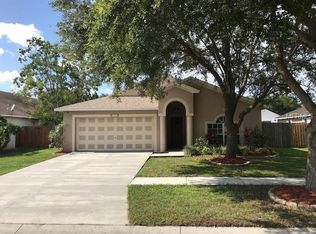 1482 Lake Shore Ranch Dr, Seffner, FL 33584