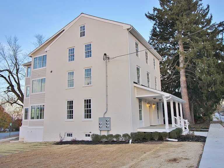 32 Pine St #3 — Photo 14