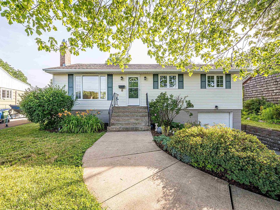 1st image of 8 Windward Ave