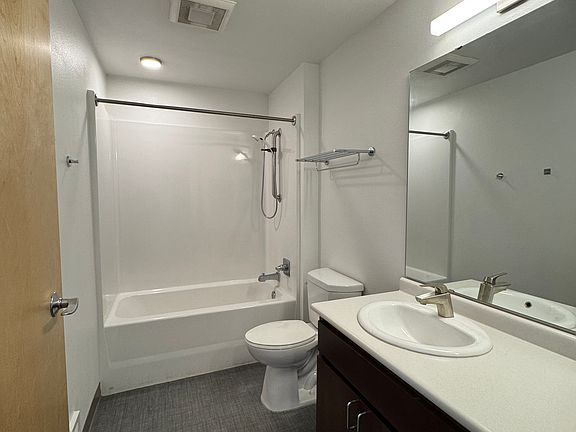 2nd image of 510 19th Ave E #401