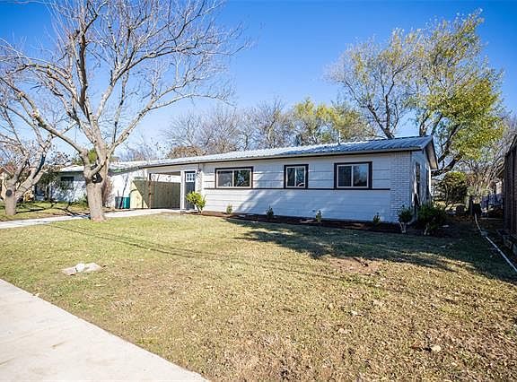 2nd image of 714 N Cummings Dr