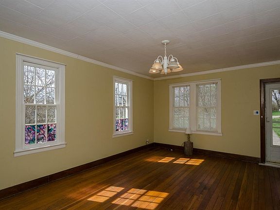 2nd image of 6048 Theodore Ave