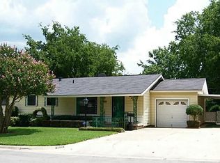 4900 Sabelle Ln, Haltom City, TX 76117