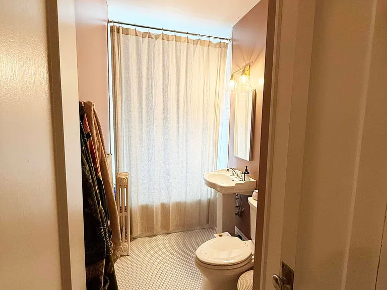 736 Hinman Ave #2E — Photo 14