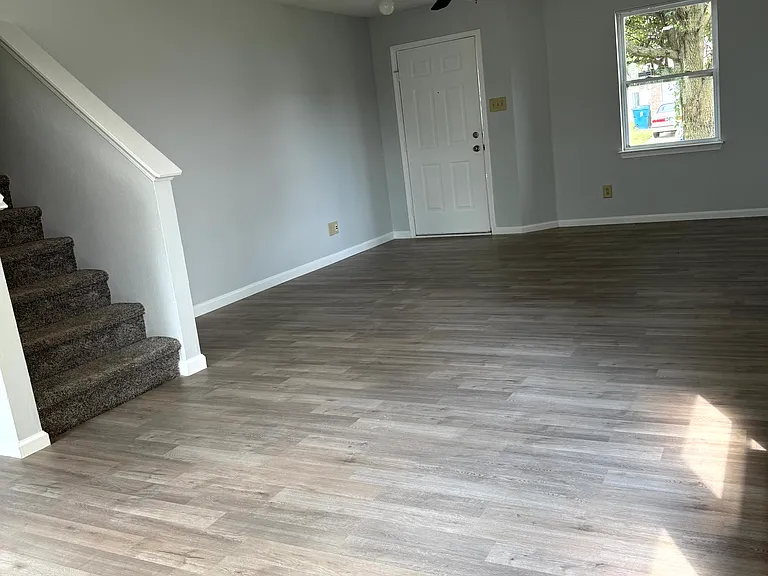 6734 Waverhill Dr — Photo 11