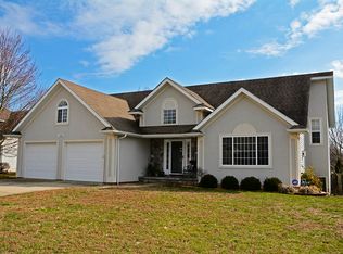 1506 E Highview Dr, Ozark, MO 65721