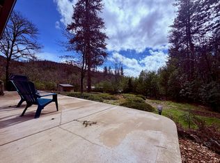 1666 China Gulch Rd, Jacksonville, OR 97530