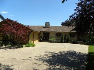 478 N Winnebago Dr, Lake Winnebago, MO 64034