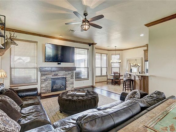 4th image of 1801 River Ridge Ln