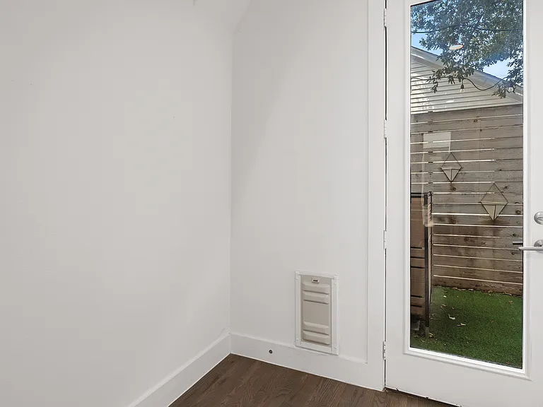 5906 Lindell Ave #101 — Photo 21