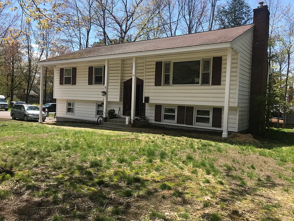 8 Deborah Dr