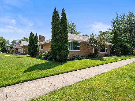 3rd image of 4235 Birchwood Ave