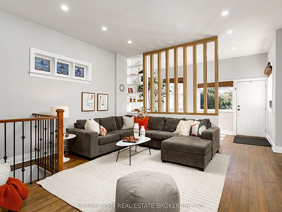 5th image of 530 Runnymede Rd