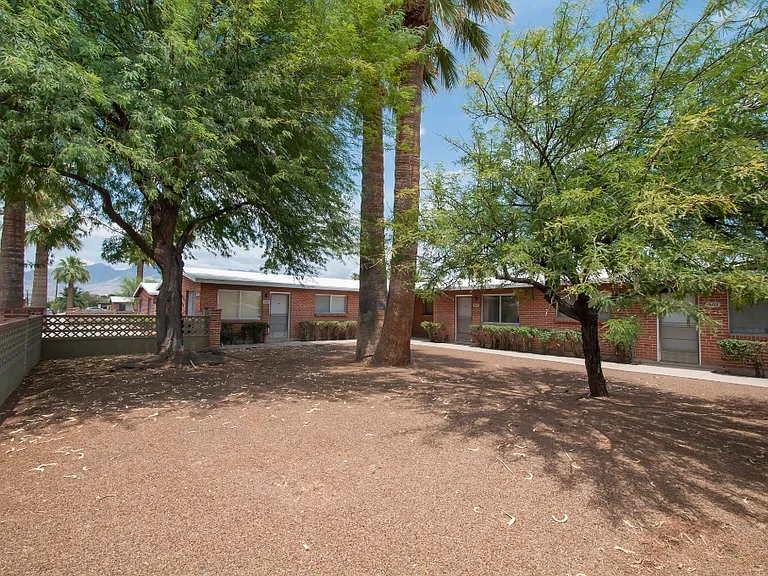 1610 N Catalina Ave #1610 — Photo 11