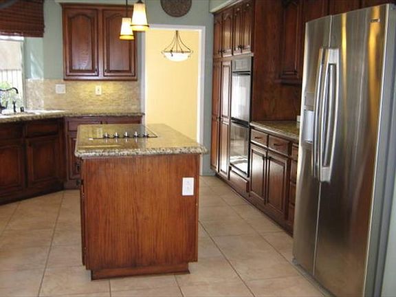 5th image of 23524 Heritage Oak Ct