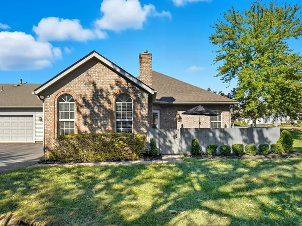 301 Villa Oaks Ln, Columbus, OH 43230