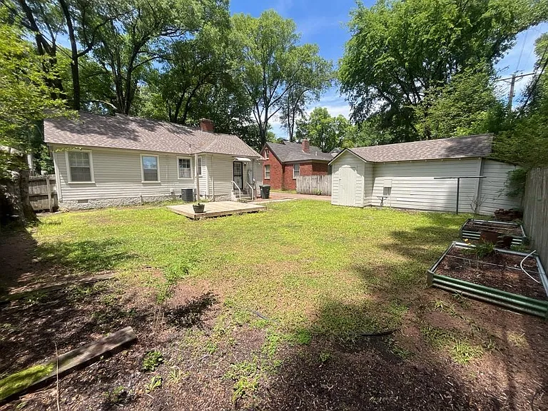 244 Patterson St — Photo 16