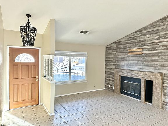 4th image of 5501 Cochiti Ct NW