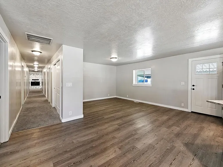 297 Bard Ave — Photo 9