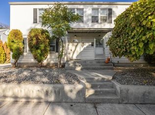 710 Van Giesen St, Richland, WA 99354
