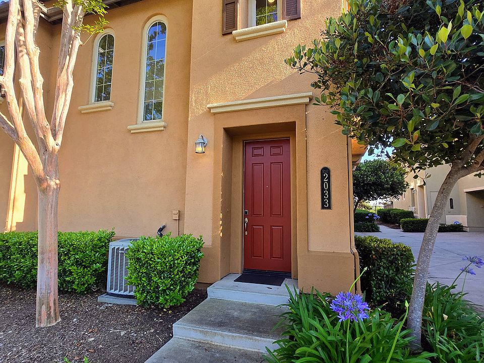 1st image of 2033 Silverado St