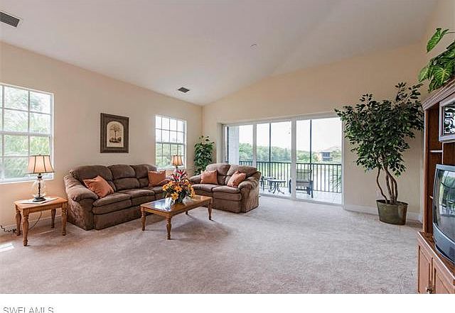 1st image of 7832 Hawthorne Dr Unit 1903