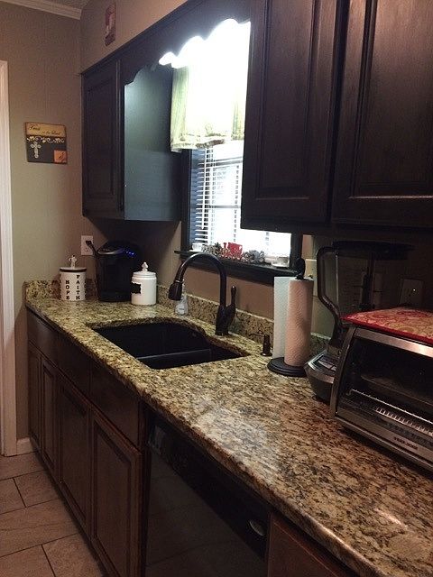 2nd image of 6895 Meadowbrook Ln