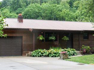 129 Dog Fork Rd, Kenna, WV 25248