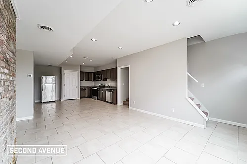 1800 Saint Patrick St Photo 1