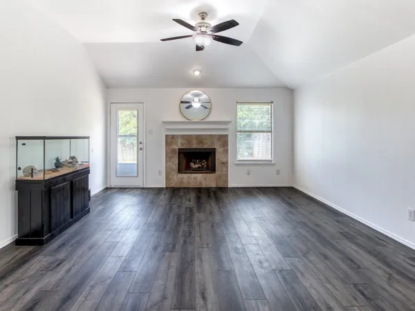 9324 Warren Dr, McKinney, TX 75071