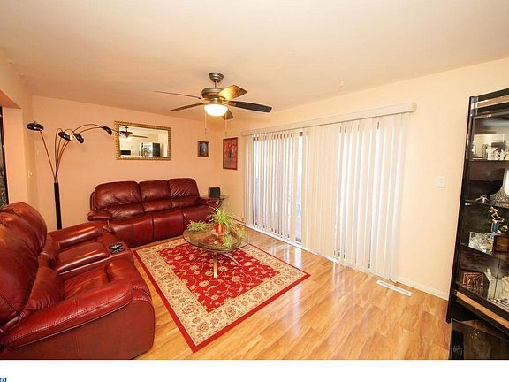 Living Room 3