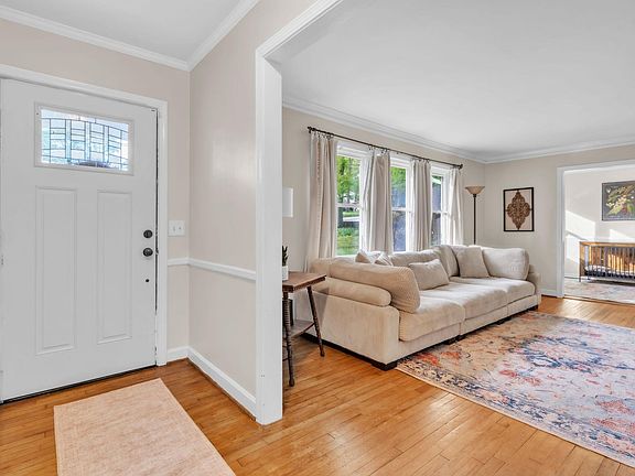 3rd image of 141 Wilbon Cir
