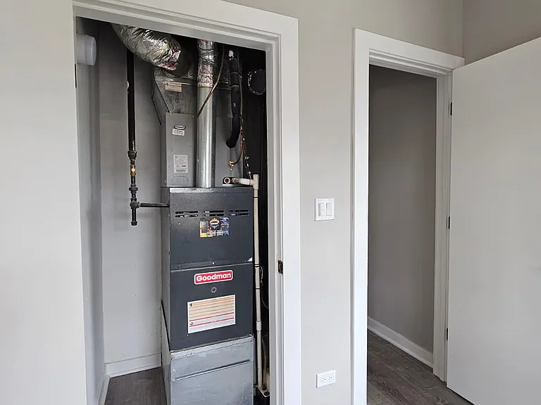909 S Bell Ave #2 — Photo 17