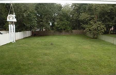 2nd image of 956 Carnegie Ave