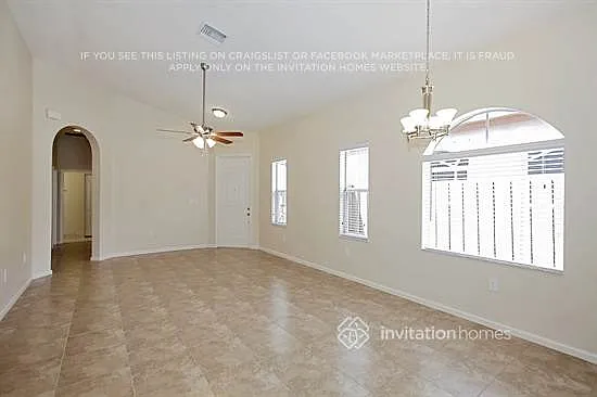 2110 NE 37th Rd — Photo 3