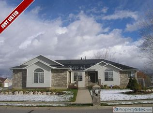 1382 N 1800 W, Clinton, UT 84015