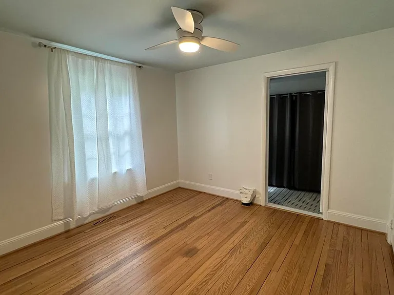 1009 Canterbury Rd — Photo 10