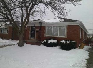15361 Veronica Ave, Eastpointe, MI 48021