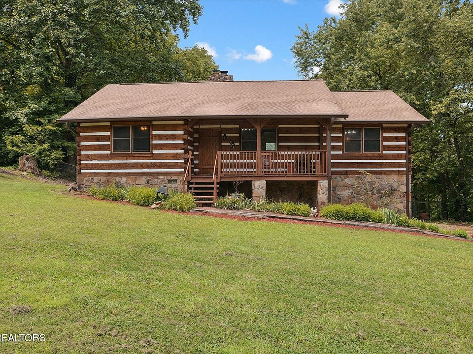 1st image of 6605 Crescent Dr