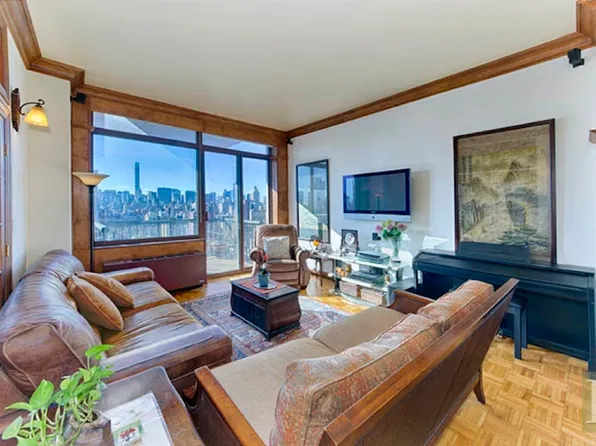 171 East 84th Street image 1 of 7