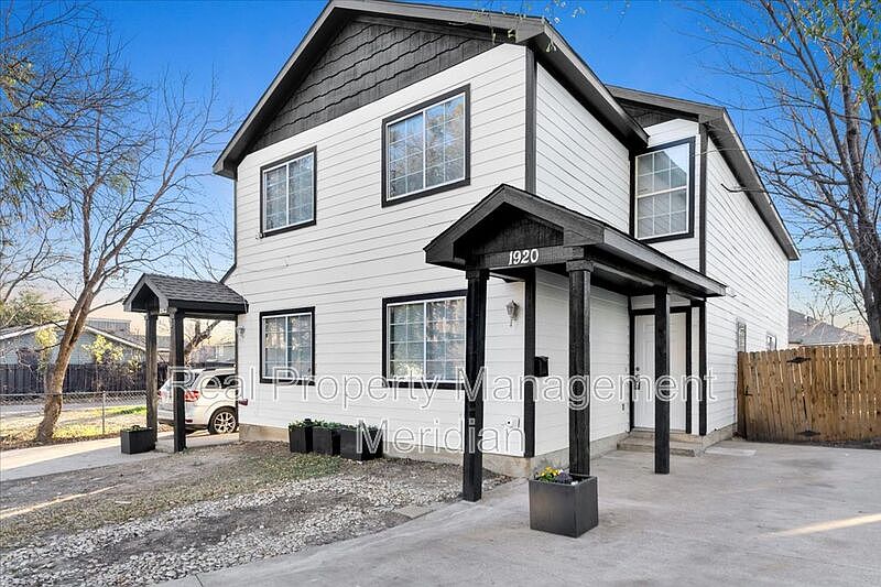 1st image of 1920 Saint Louis Ave