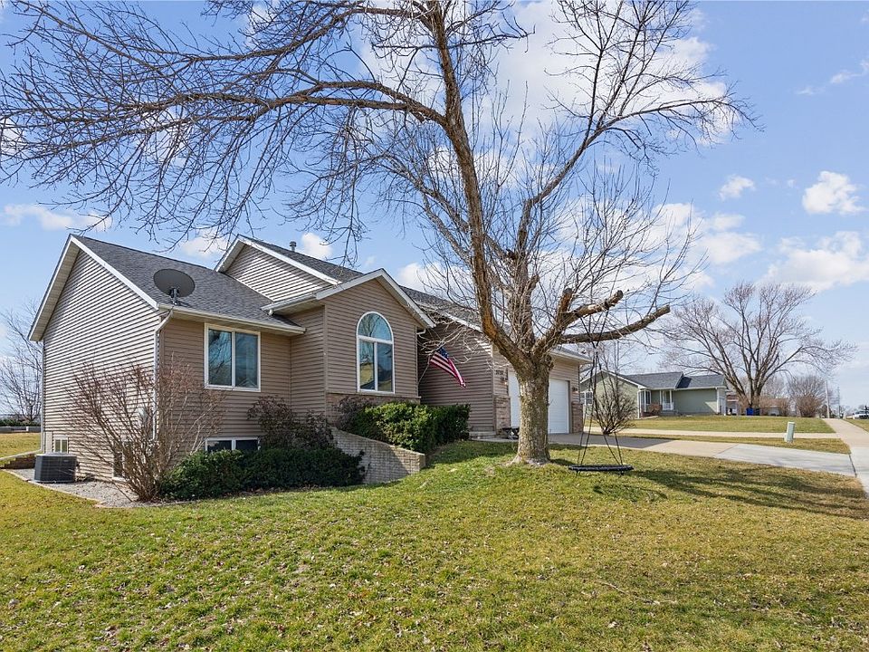 3737 Jackson Dr NW, Cedar Rapids, IA 52405 Zillow