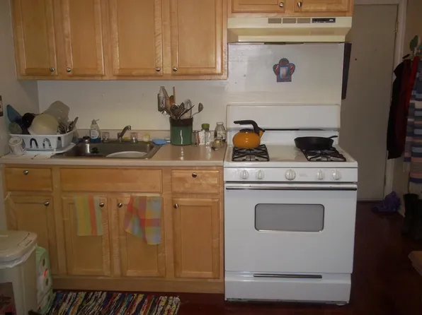 1331 Snyder Ave #2R, Philadelphia, PA 19148