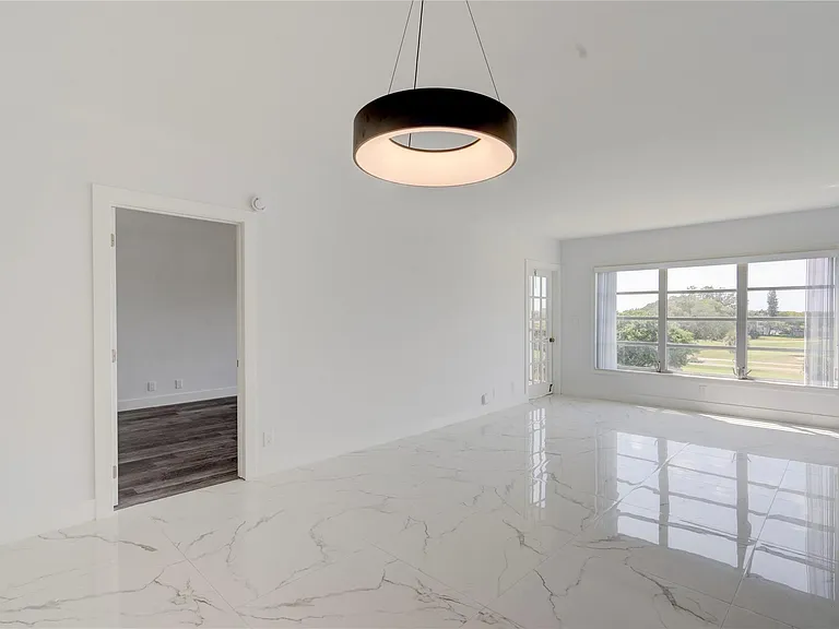 3050 N Palm Aire Dr #505 — Photo 23