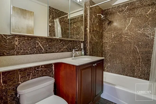 Rented by Christie's International Real Estate Group, LLC | media 7