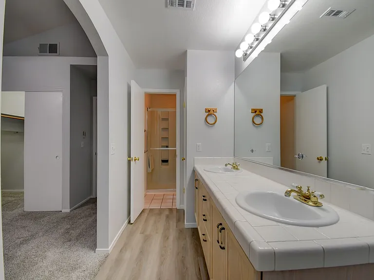 5023 Jacarilla Ln — Photo 9