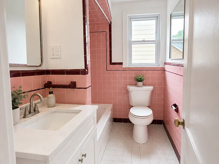 21 Stein Ave #2 — Photo 4