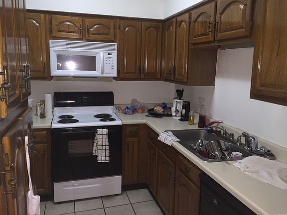 3rd image of 1906 Robbins Pl #308